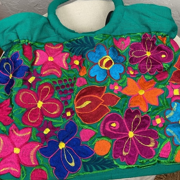 Mexican Colorful Embroidered Floral Jewel Toned Green Zip Up Bag Boho Resort - Picture 8 of 8
